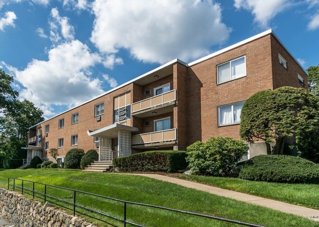 Property Photo:  32 Jacqueline Rd E  MA 02452 