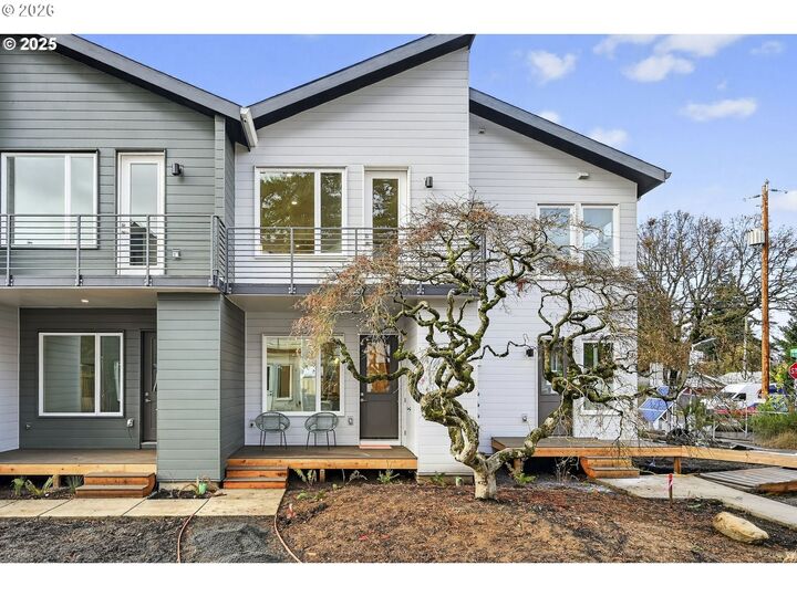 Property Photo: 7256 NE Going St OR 97218