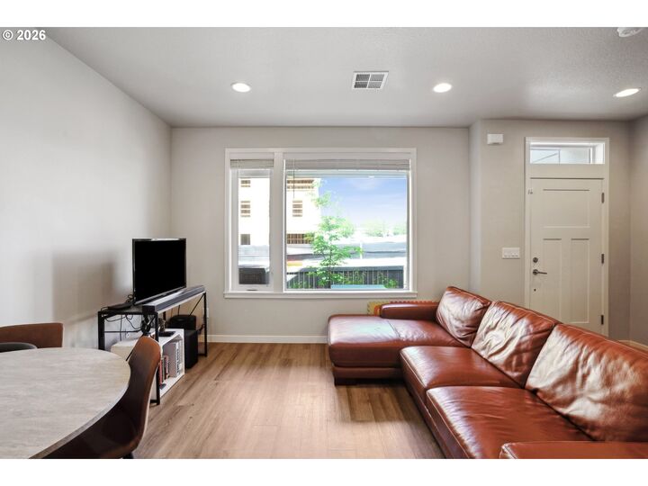 Property Photo: 12045 SE 5th St WA 98683