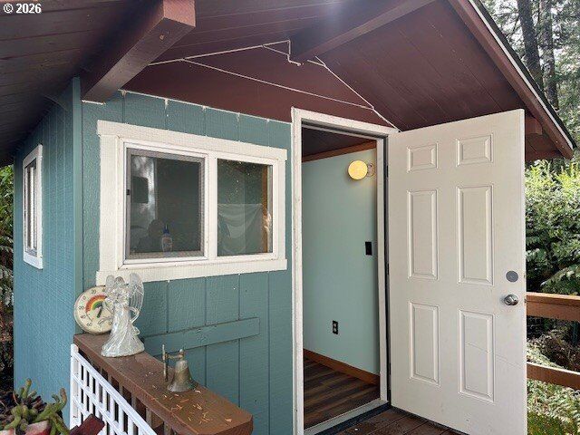 Property Photo:  71 Castaway  OR 97439 