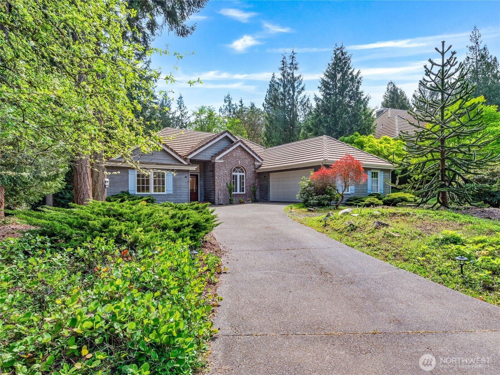 Property Photo:  42  Nantucket Place  WA 98368 