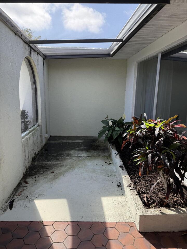 Property Photo: 434 SE Sunnydale Lane FL 34983