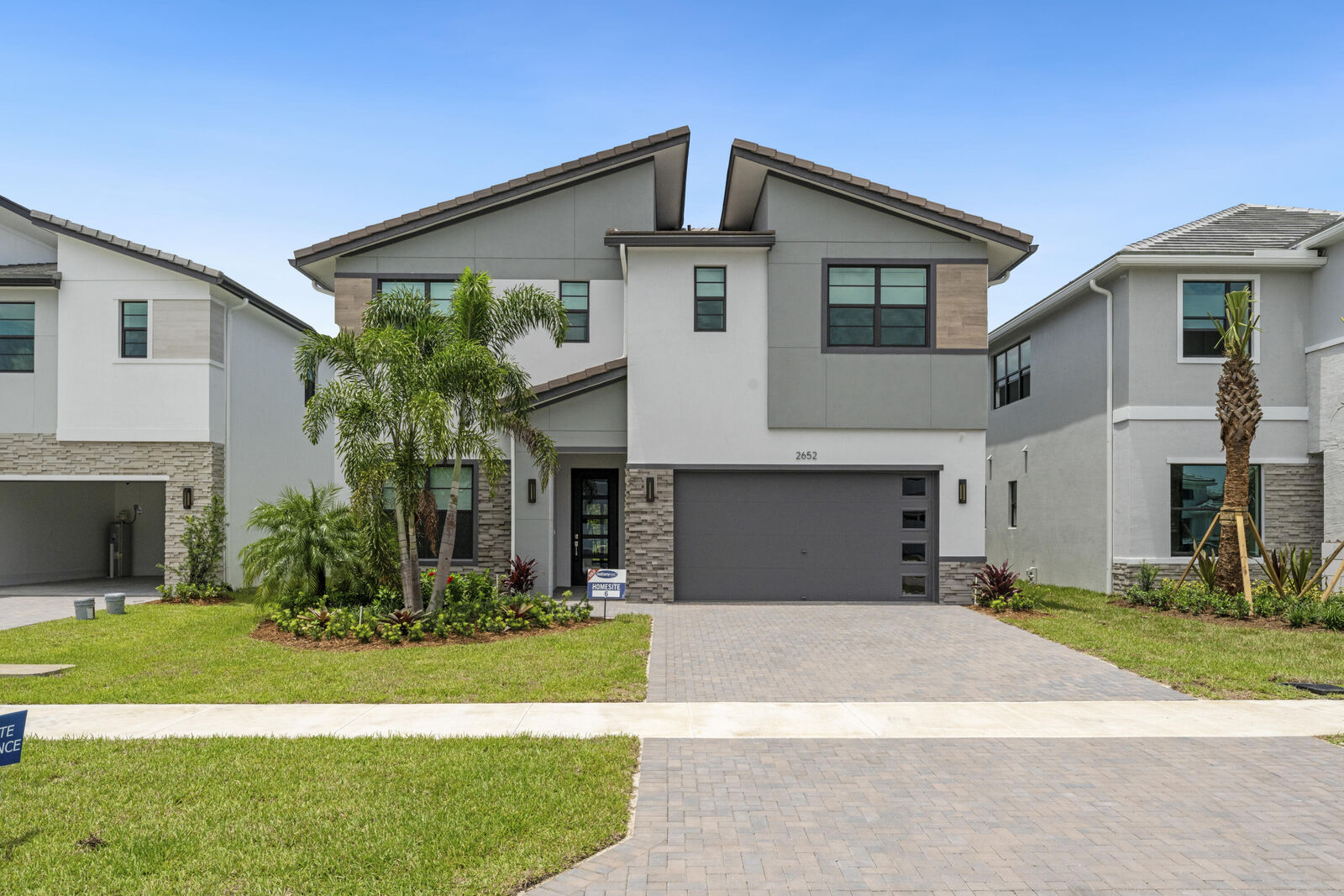 Property Photo:  2652 NW 87th Terrace  FL 33024 
