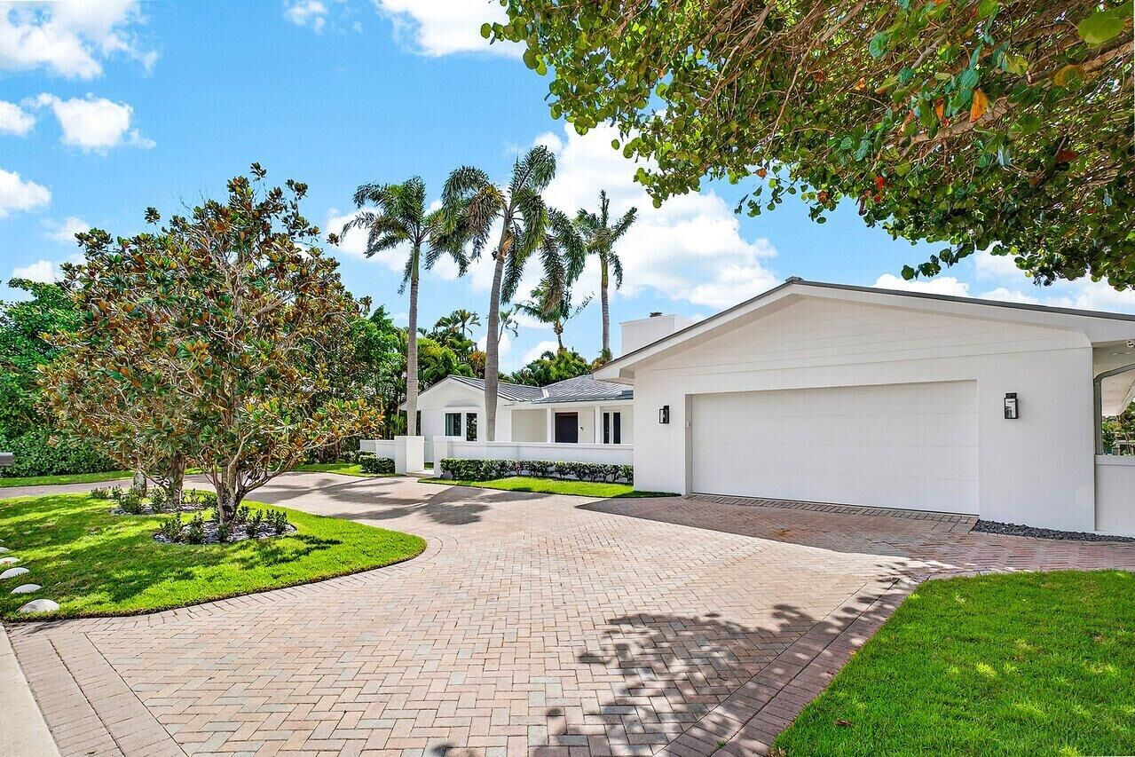 Property Photo:  1102 Island Drive  FL 33483 