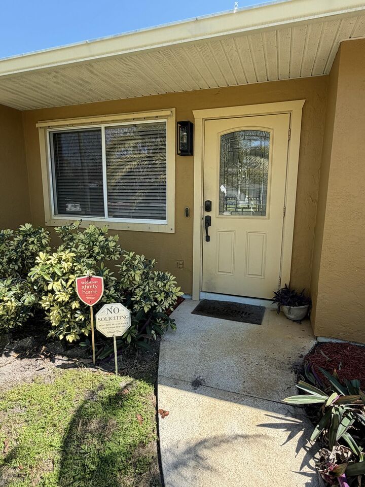 Property Photo: 286 SW Christmas Terrace FL 34984