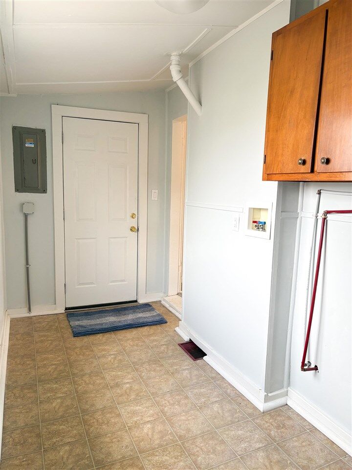 Property Photo:  706 S B Street  IN 47374 