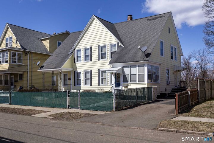 Property Photo:  77 Atwater Street  CT 06516 