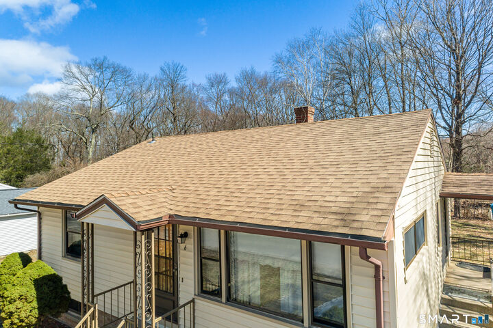 Property Photo:  6 Saunders Lane  CT 06712 