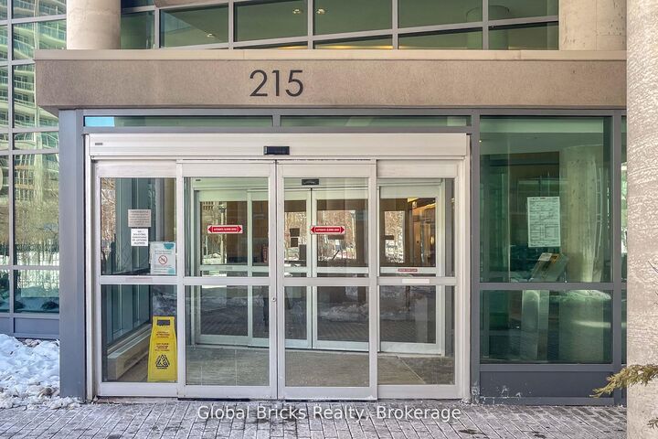 Property Photo: 215 Fort York Boulevard #215 ON M5V 4A1