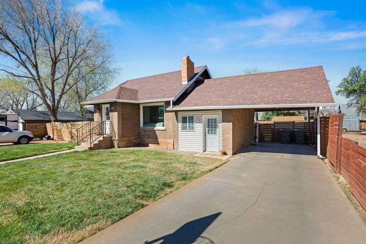 Property Photo:  39 E 300 S  UT 84737 