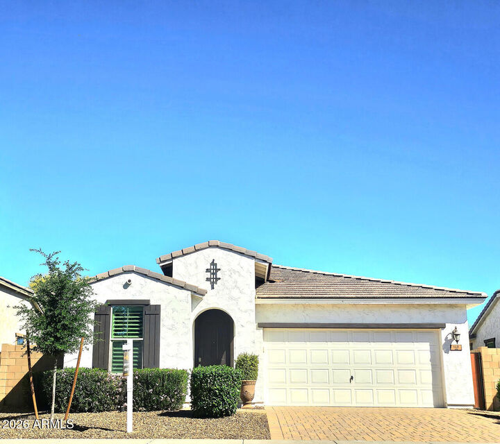 Property Photo:  140 E Bernie Lane  AZ 85295 