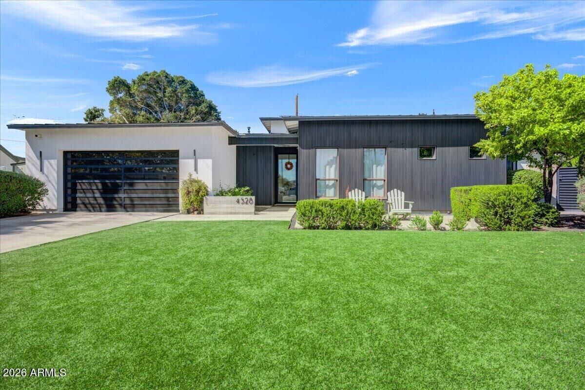 Property Photo:  4528 N 39th Place  AZ 85018 