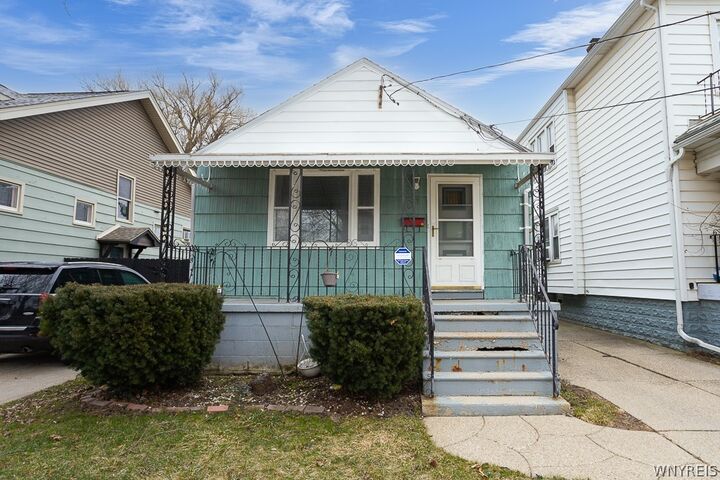 Property Photo:  47 Hedwig Avenue  NY 14211 