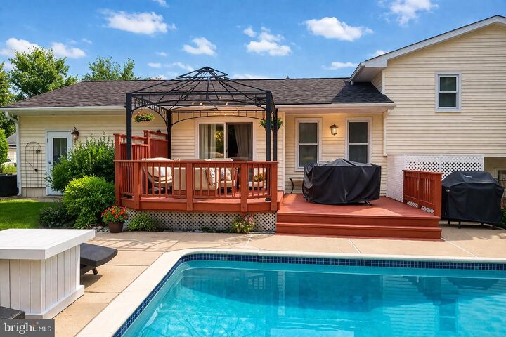 Property Photo:  7120 Tulip Court  MD 21784 