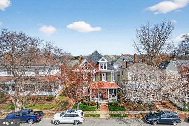 Property Photo:  1305 Washington Avenue  VA 22401 