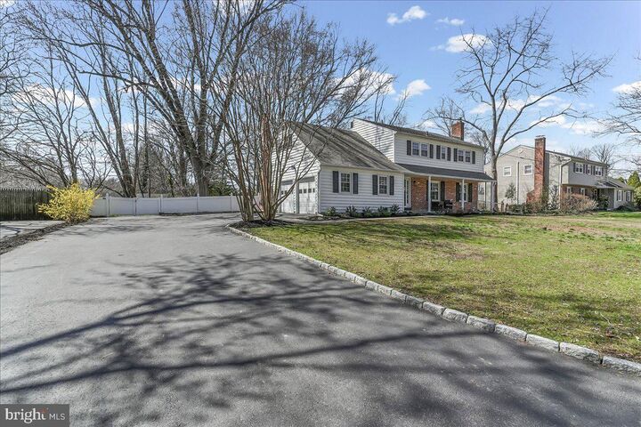 Property Photo:  205 Garnet Lane  PA 19086 