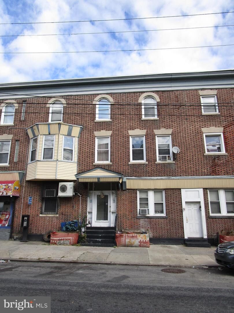 Property Photo:  5358 Woodland Avenue 2nd Fl Front  PA 19143 