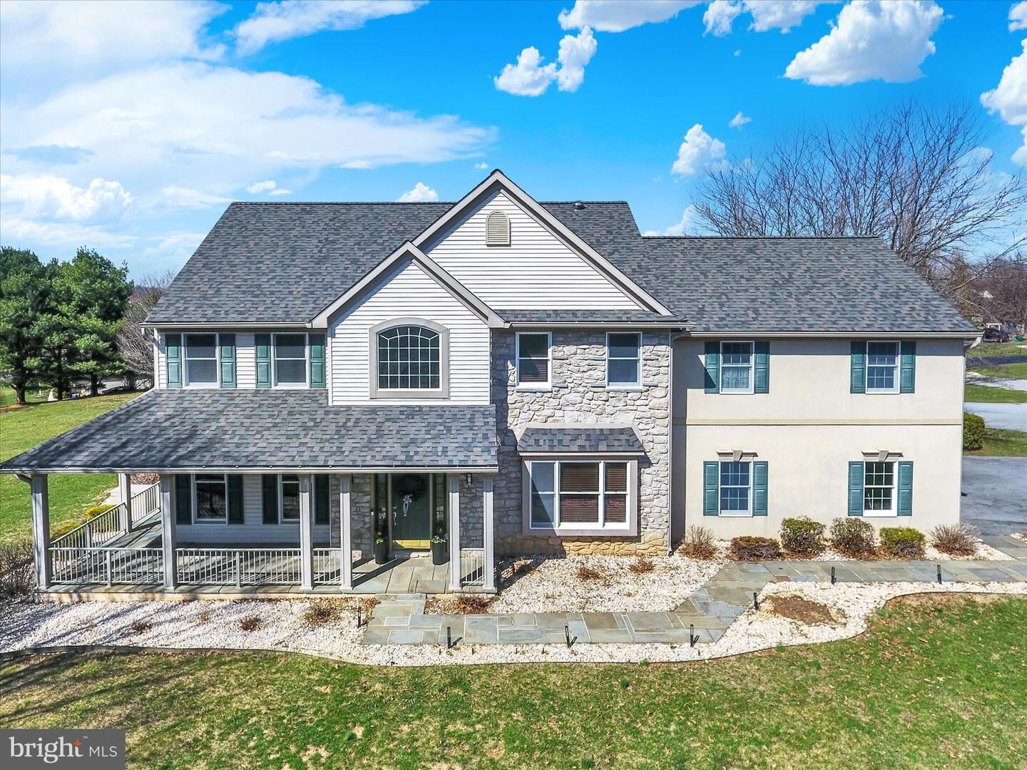 Property Photo: 1026 Glenwood Ln L-0254 PA 17042