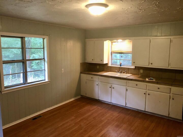 Property Photo:  110 Perry St  AR 72830 