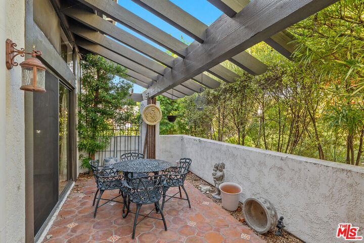 Property Photo: 1561 Palisades Dr CA 90272