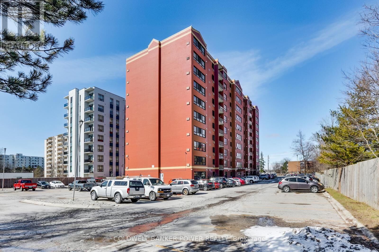 Photo de la propriété: 95 Base Line Road West 909 ON N6J 4X3