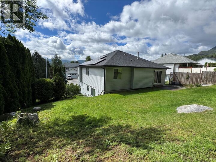 Photo de la propriété: 1479 37th Street BC V1N 4J5