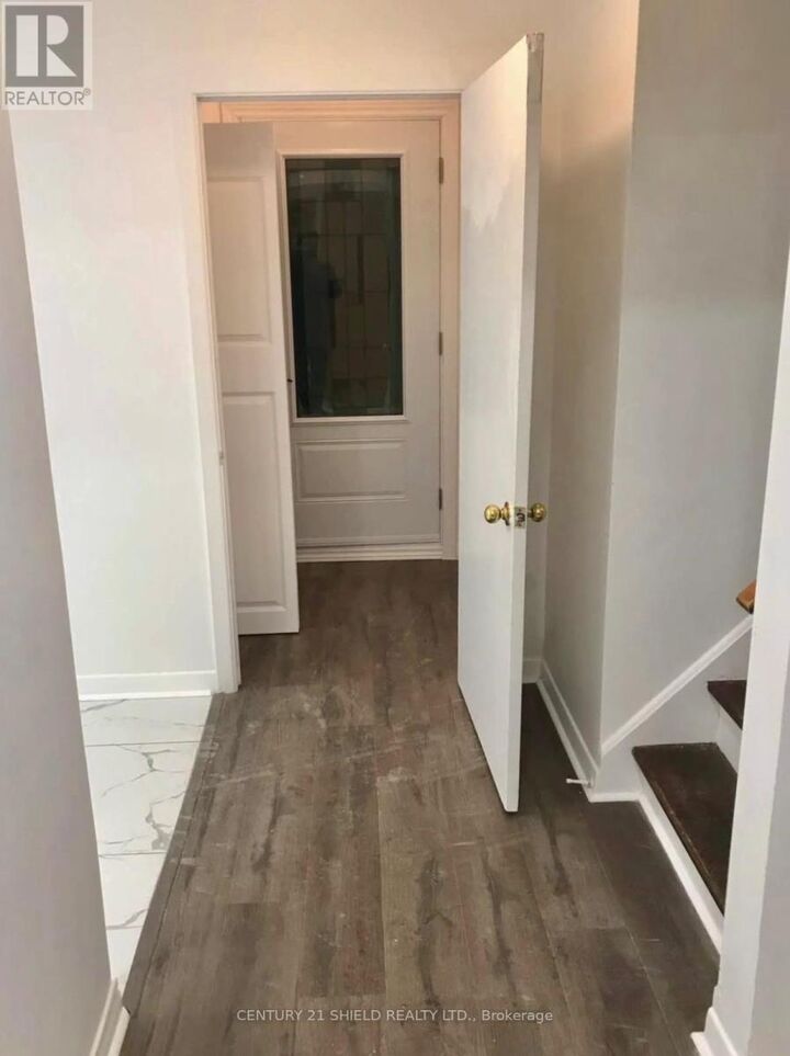 Property Photo:  216 Baldwin Avenue  ON K6H 4J4 