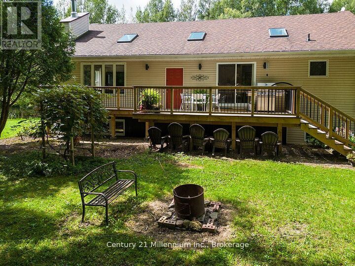 Property Photo:  727302 22 C Sideroad  ON N0H 1N0 