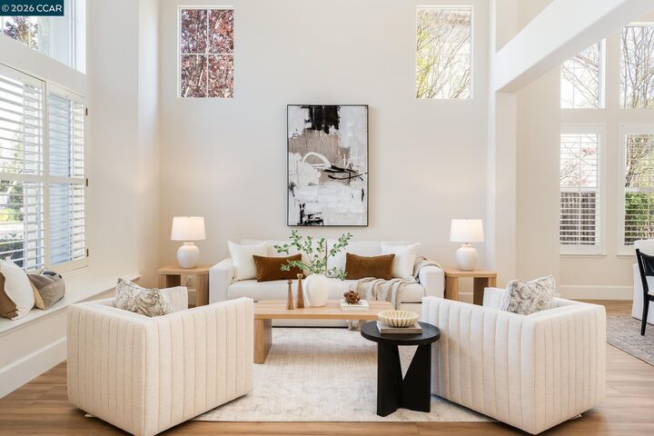 Property Photo:  9321 Mediar Dr  CA 94582 