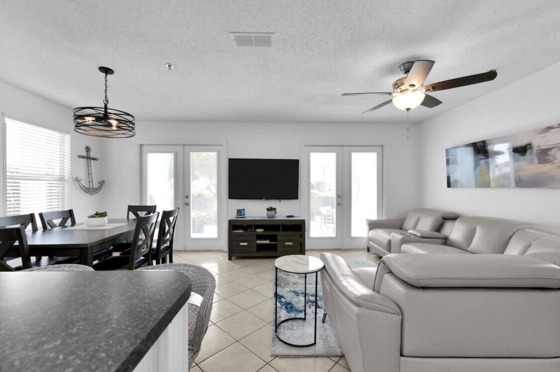 Property Photo:  3291 Scenic Highway 98 Unit 101  FL 32541 