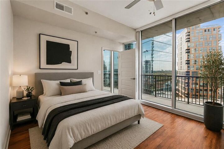 Property Photo:  1080 Peachtree Street NE 1904  GA 30309 