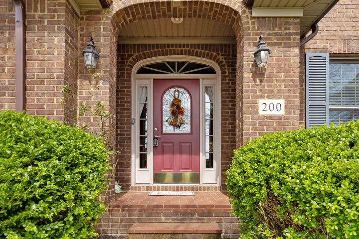 Property Photo:  200 Park Lakes Drive  KY 40475 