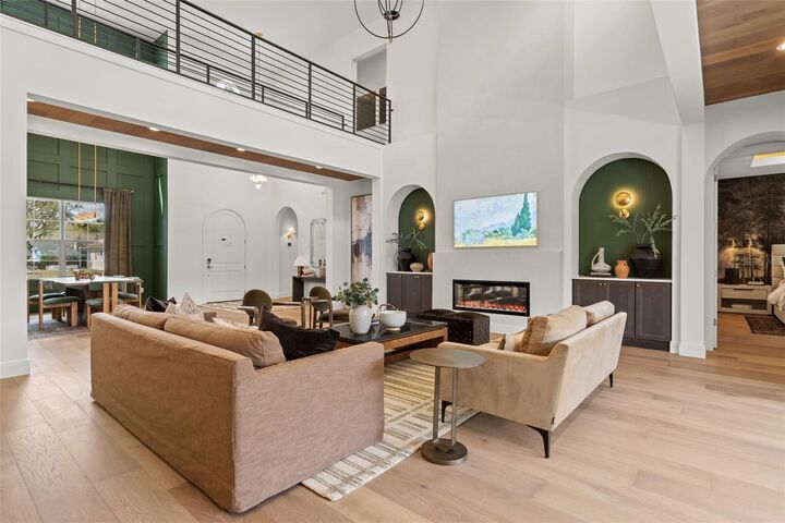 Property Photo:  2080 Lake Markham Road  FL 32771 