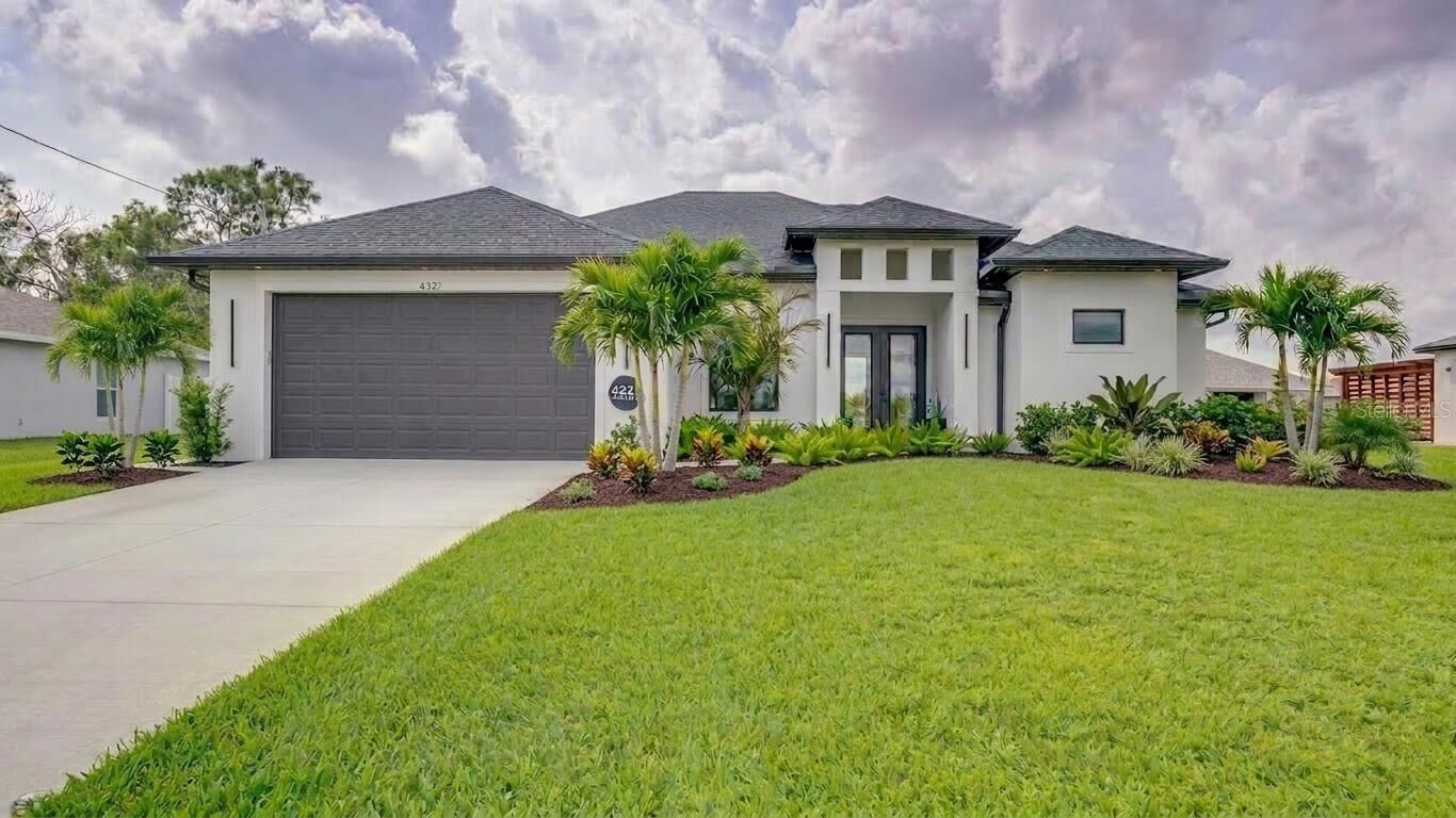 Property Photo:  4211 10th Street SW  FL 33976 