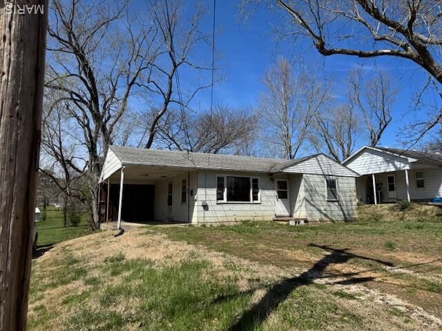 Property Photo: 527 John Street MO 63755