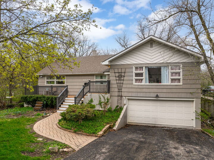 Property Photo:  4624 Lee Avenue  IL 60515 