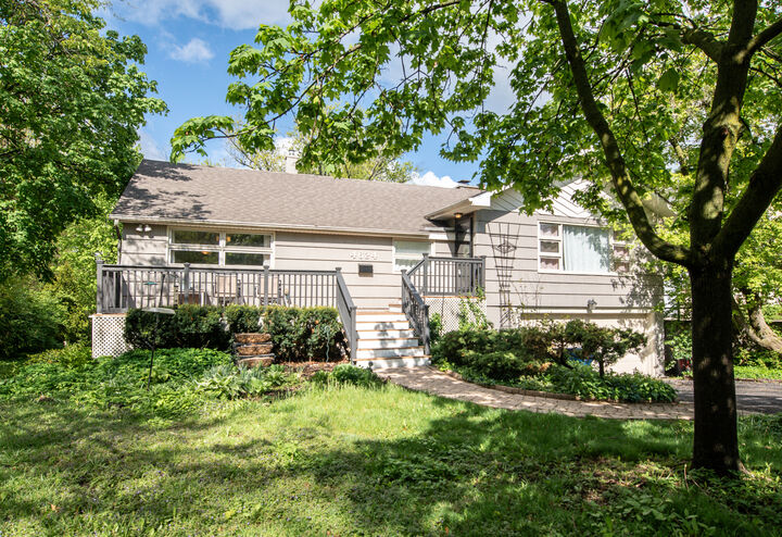 Property Photo:  4624 Lee Avenue  IL 60515 