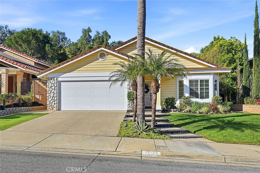 Property Photo: 17866 Via La Cresta CA 91709