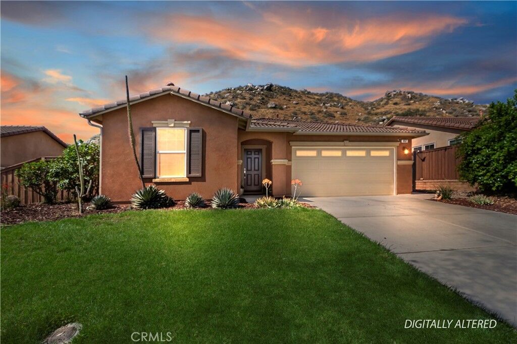 Property Photo:  852 Yukon  CA 92582 