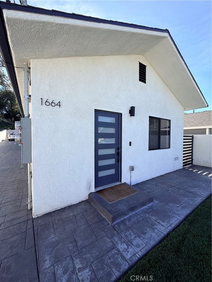 Property Photo:  1664 Glen Avenue  CA 91103 
