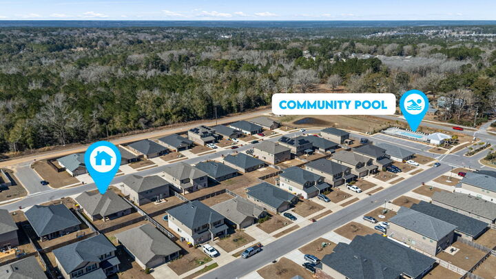 Property Photo:  117 Ridgeway Circle  FL 32536 