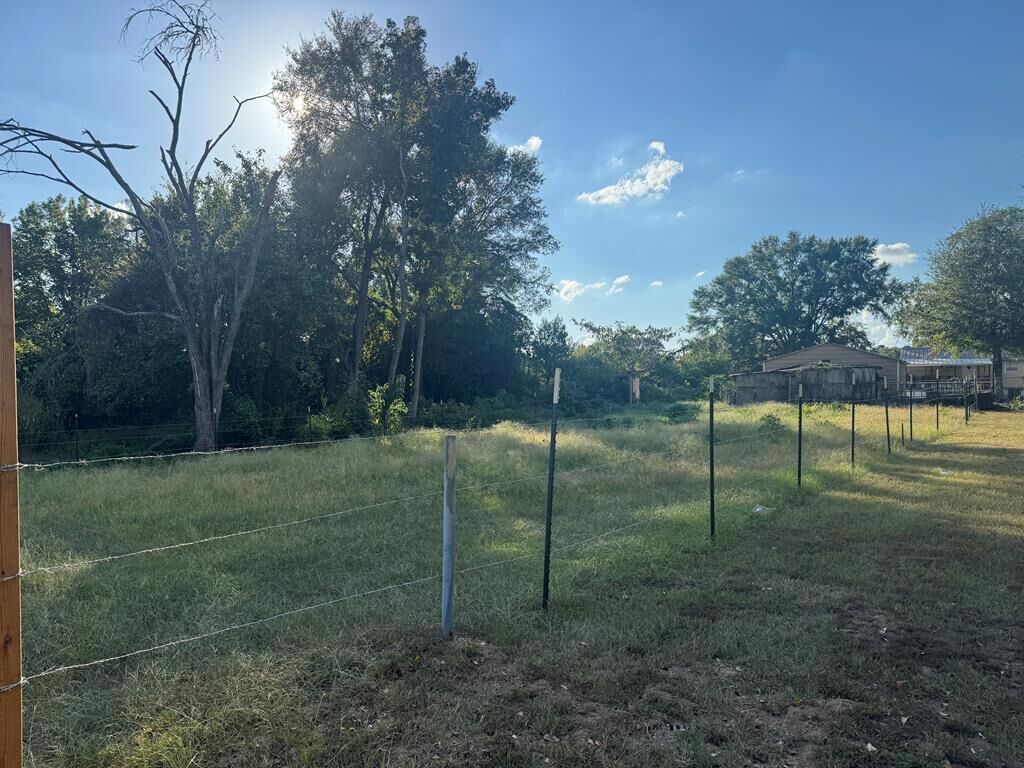 Property Photo:  R-29377 4th Street  TX 75961 
