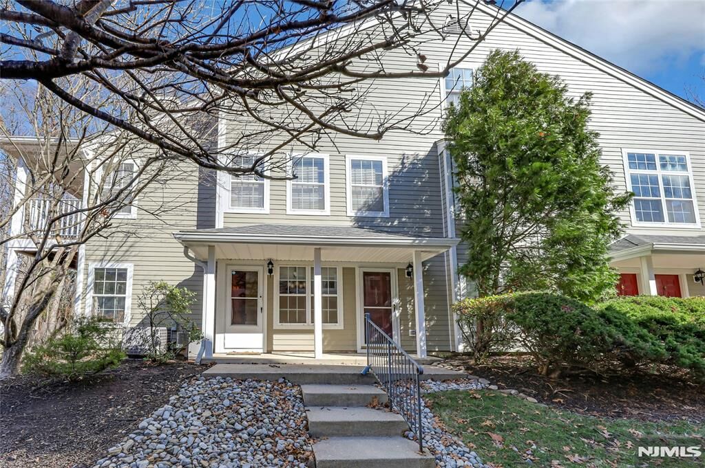 Property Photo:  1192 Richmond Road  NJ 07430 