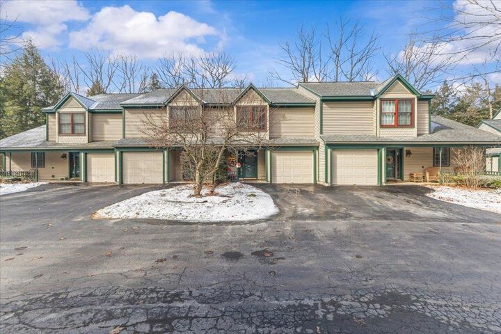 Property Photo:  7 Saxon Hollow Drive  VT 05452 