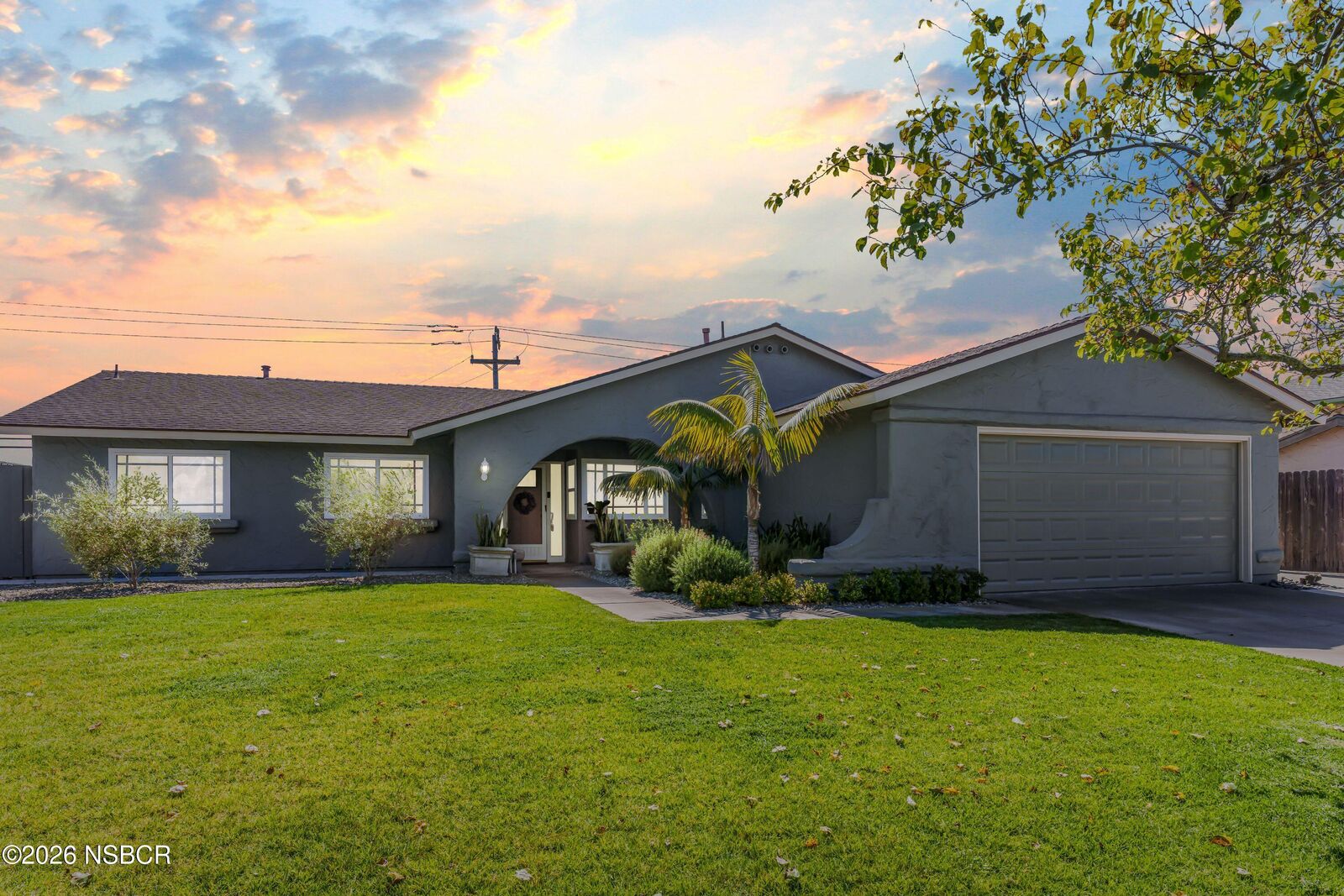 Property Photo:  530 Dale Way  CA 93455 