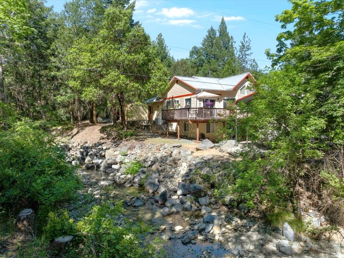 Property Photo:  8081 W Evans Creek Road  OR 97537 