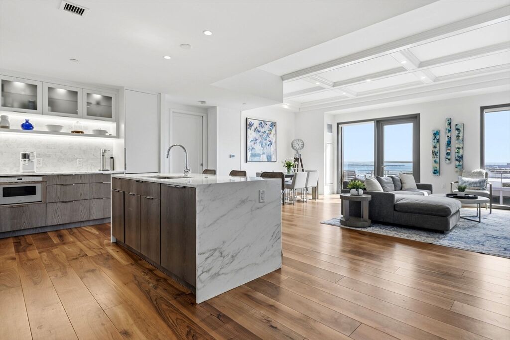 Property Photo:  300 Pier 4 Blvd 8E  MA 02210 