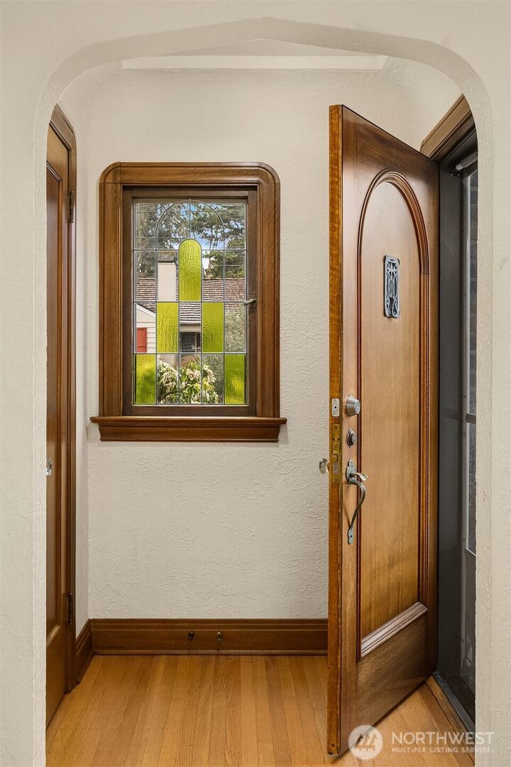 Property Photo:  4810  38th Avenue NE  WA 98105 