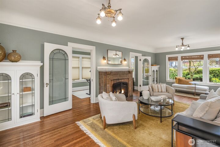 Property Photo:  3609  Burke Avenue N  WA 98103 