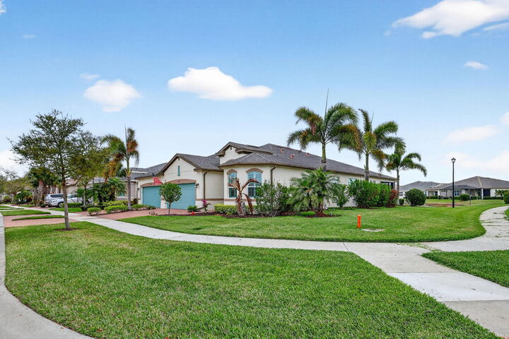 Property Photo:  11021 Sunrise Lake Drive  FL 34987 